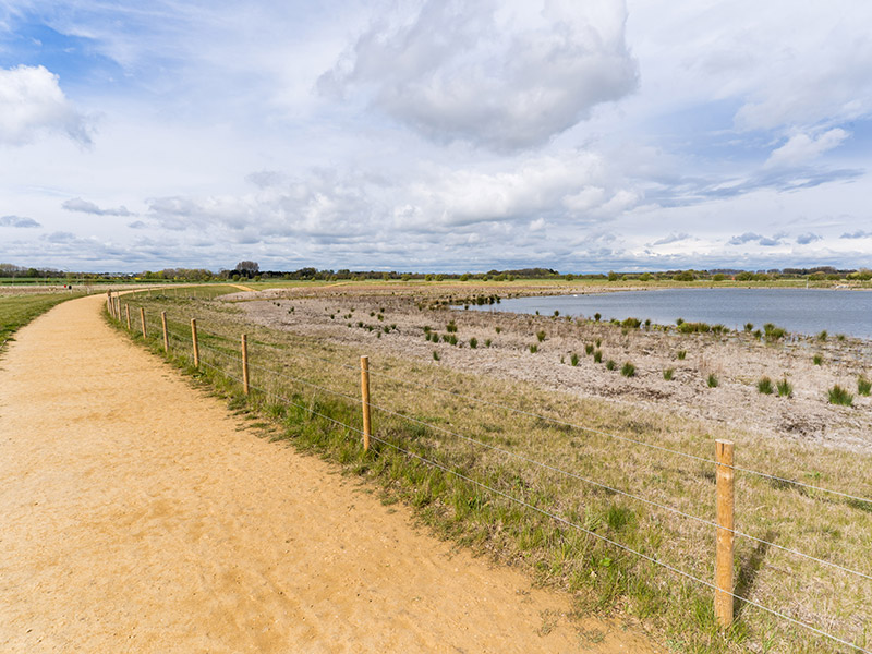 Access to adjacent Country Park & Lake
