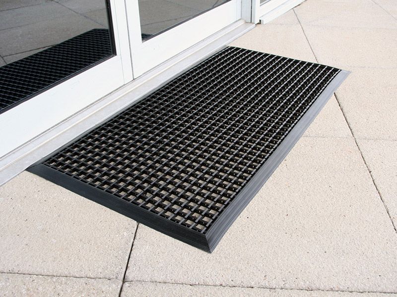 https://www.theworkplacedepot.co.uk/media/catalog/product/cache/152055169f3e0e11783546316afd844f/w/a/waterproof-door-mats-06.jpg