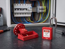 3 Phase Circuit Breaker Lockout