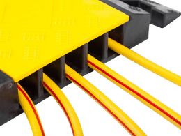 5 Channel Cable Ramp - Hinged Lid - 6,000kg Axle Load
