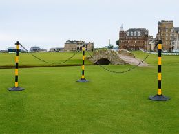 Plastic Chain Post Set