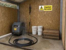 "Danger Very Hot Water" Warning Safety Sign