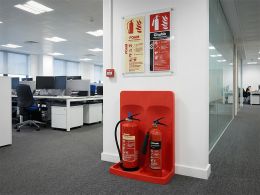 Double Extinguisher Stand