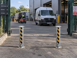 Manual Rising Security Post - Yellow/Black Zinc Plated Steel - 520mm Bollard Height