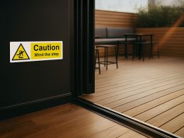 "Mind The Step" Warning Safety Sign