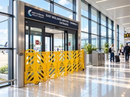 Portable Expanding Barrier - Yellow Plastic - Extends to 3780mm