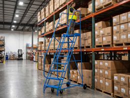 Mobile Warehouse Steps