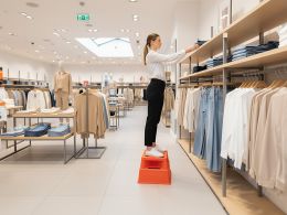 Plastic Step Stool