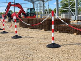 Post and Chain