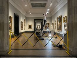 Small Expanding Safety Barrier