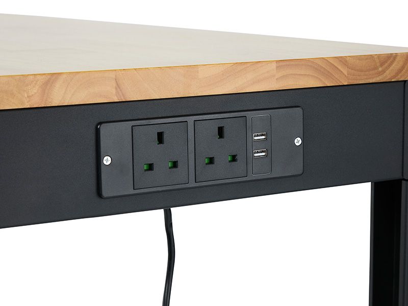 Adjustable Workbench with Plug