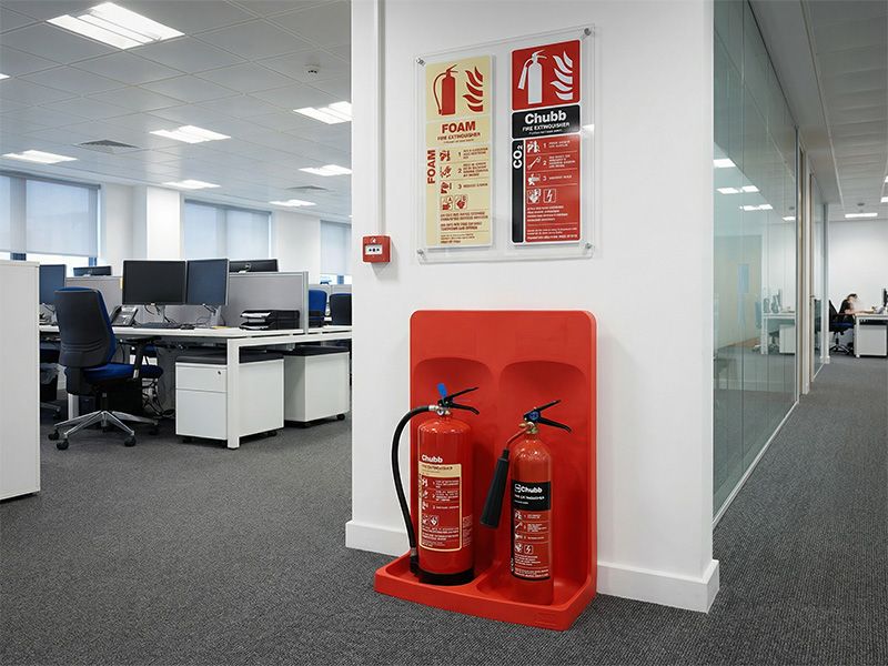 Double Extinguisher Stand