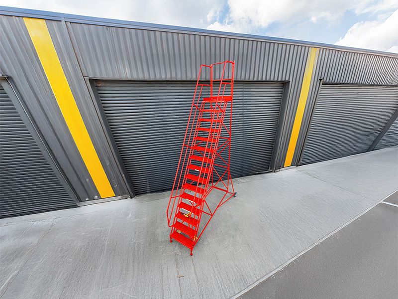 Heavy Duty Metal Ladders