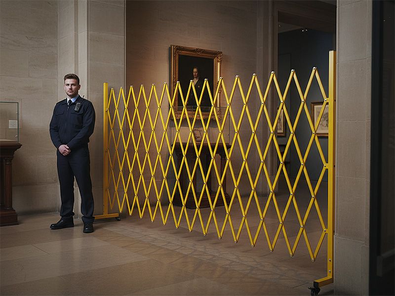 Large Expandable Barrier