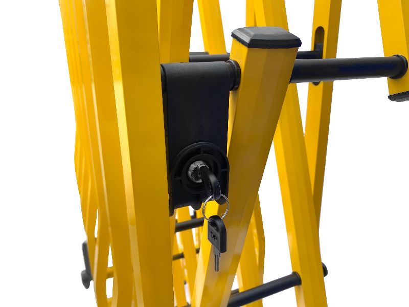 Large Expandable Safety Gate