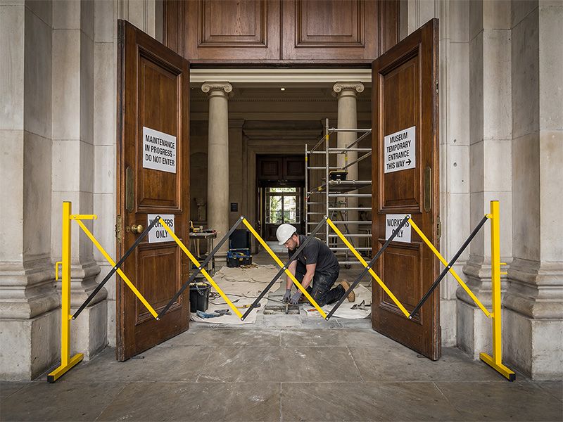 Small Expanding Safety Barrier