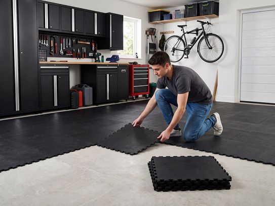 Fine Grain Garage Floor Tile Pack - 72 Tiles and 6 Edges - Up to 3.35 Tonnes Per Tyre