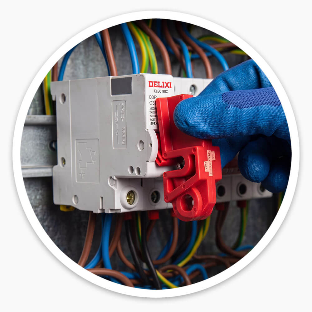 Small Circuit Breaker Lockout